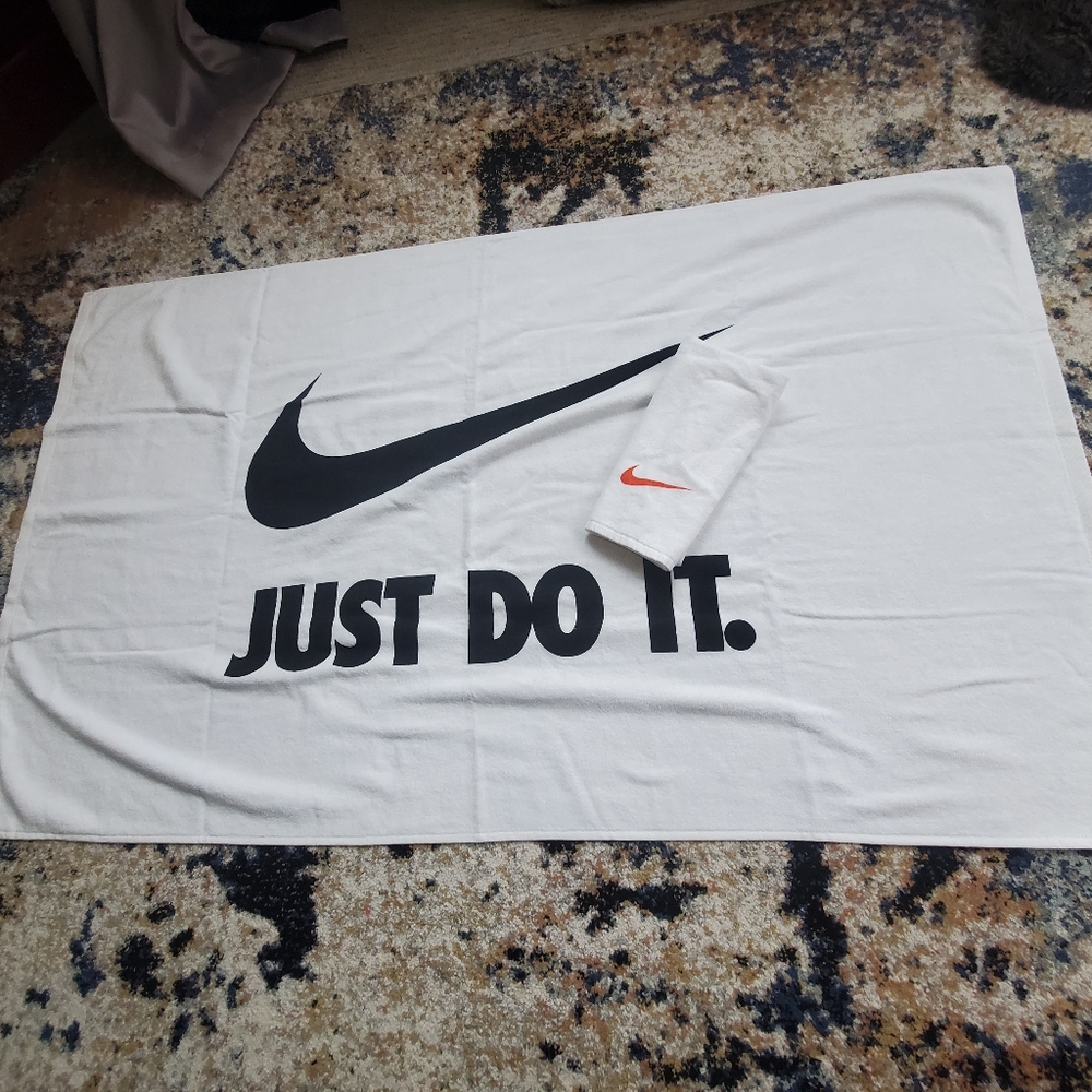 Nike Towel Set